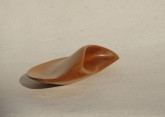 Illa Ona, 2013. Vista 2. Fusta Caoba. 9,5x39x17 cm